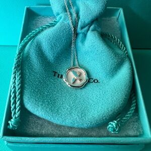 🌸🌸 Authentic Tiffany & Co. Picasso X Pendant